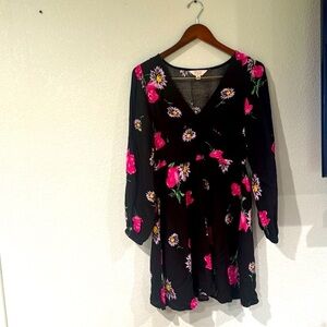 ASOS Miss Selfridge. 10 petite, long sleeve, mini tea dress. 3rd photo is stock.